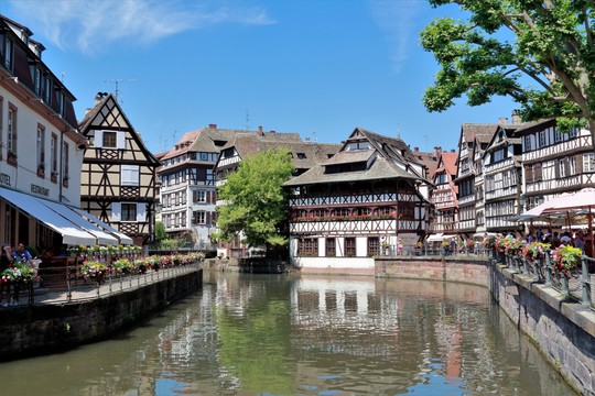 Van rental in Alsace